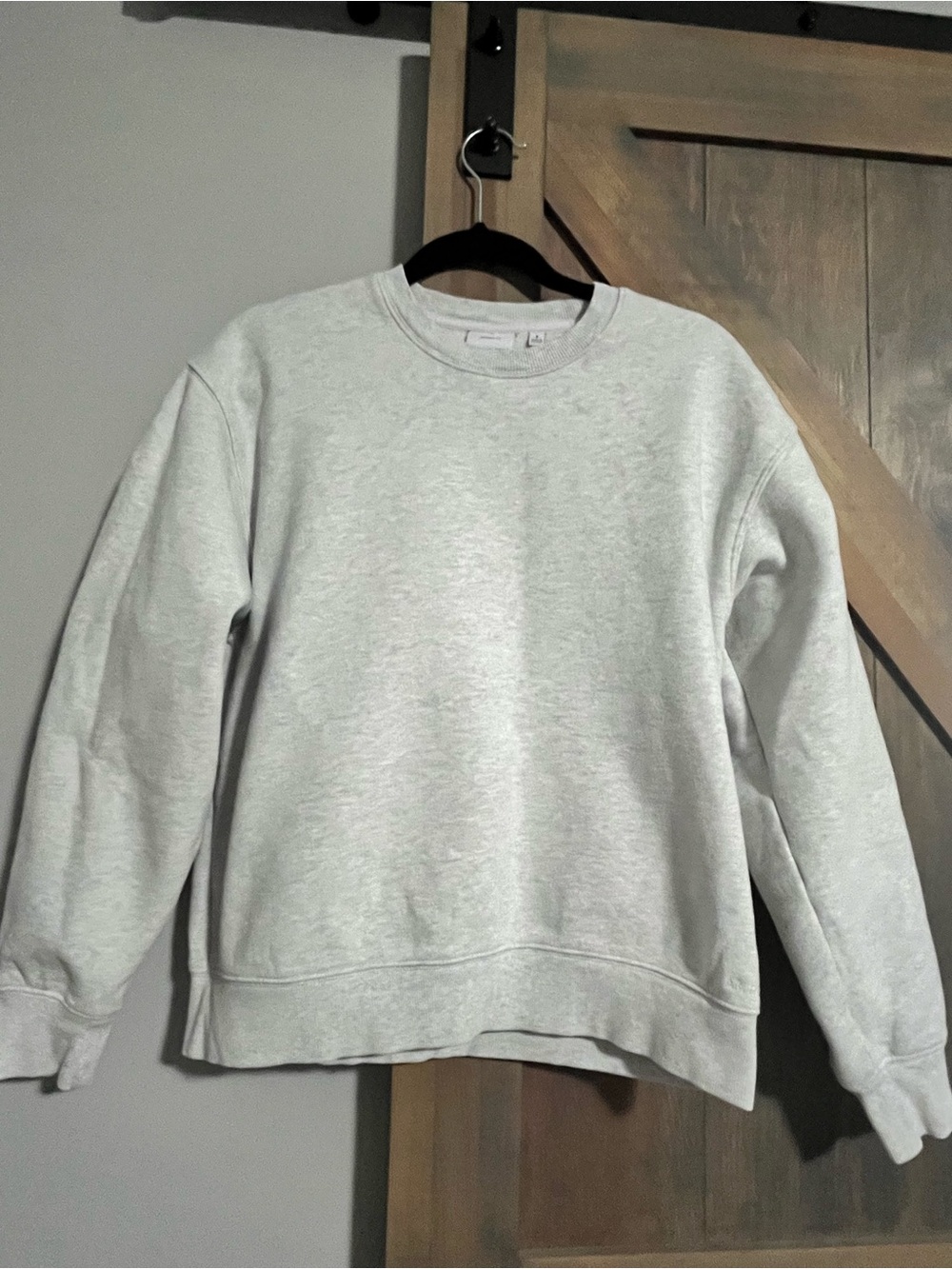 Aritzia Light Gray Crewneck Sweatshirt